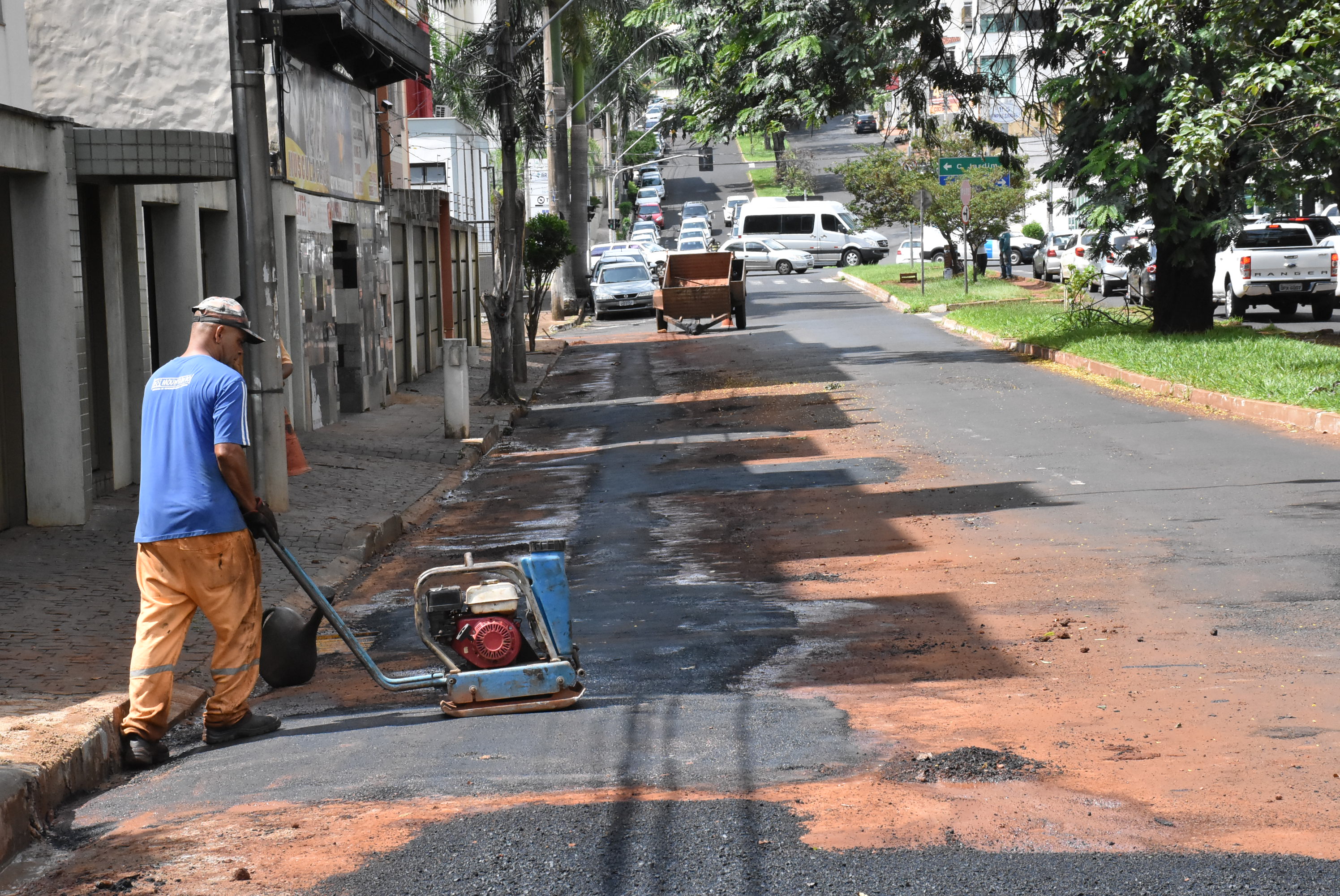 Dmae substitui e amplia rede de água no Bairro Copacabana V9 TV