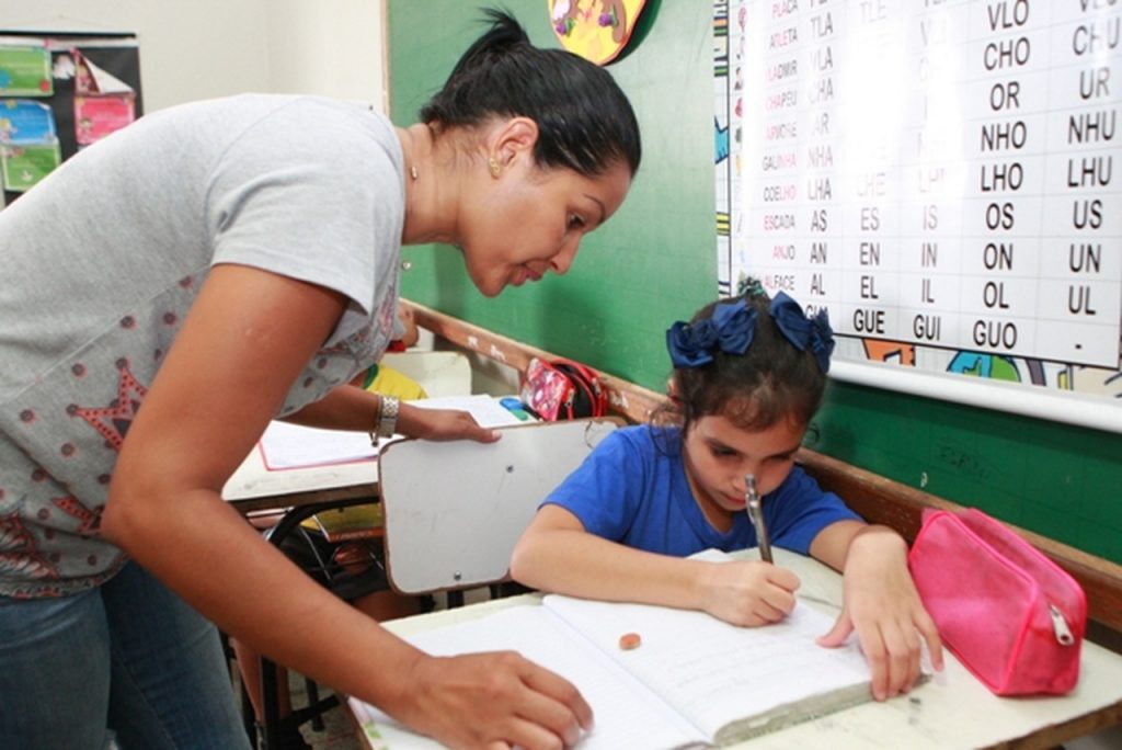 Matrículas Para Escolas Municipais Começam Na Próxima Semana - V9 TV ...