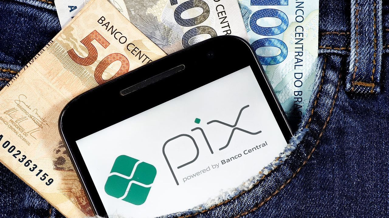Pix Saque e Pix Troco começam a funcionar nesta segunda; entenda como